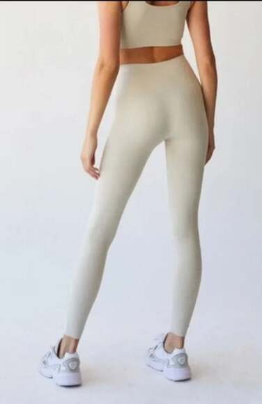 SET Active NWOT SculptFlex Leggings in Oat Milk- L - Picture 1 of 12